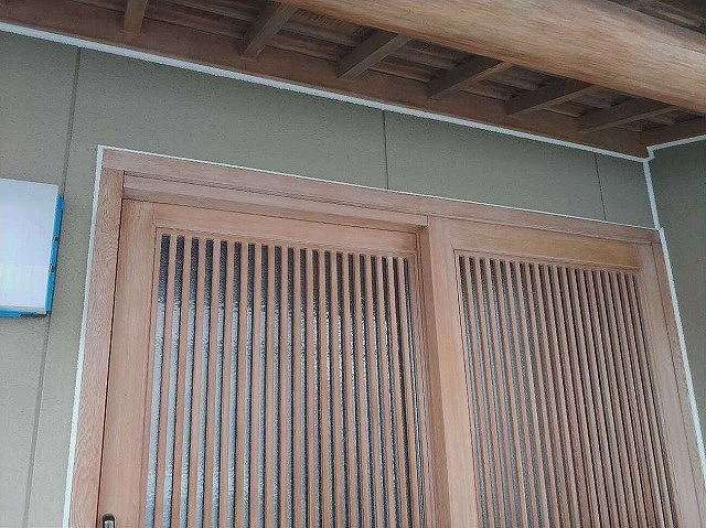 玄関上部の施工完了